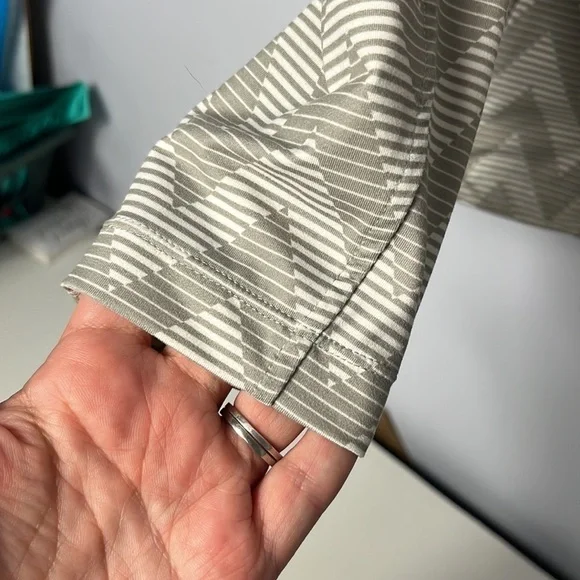 Merrell Full Zip Top - Picture 2 of 10